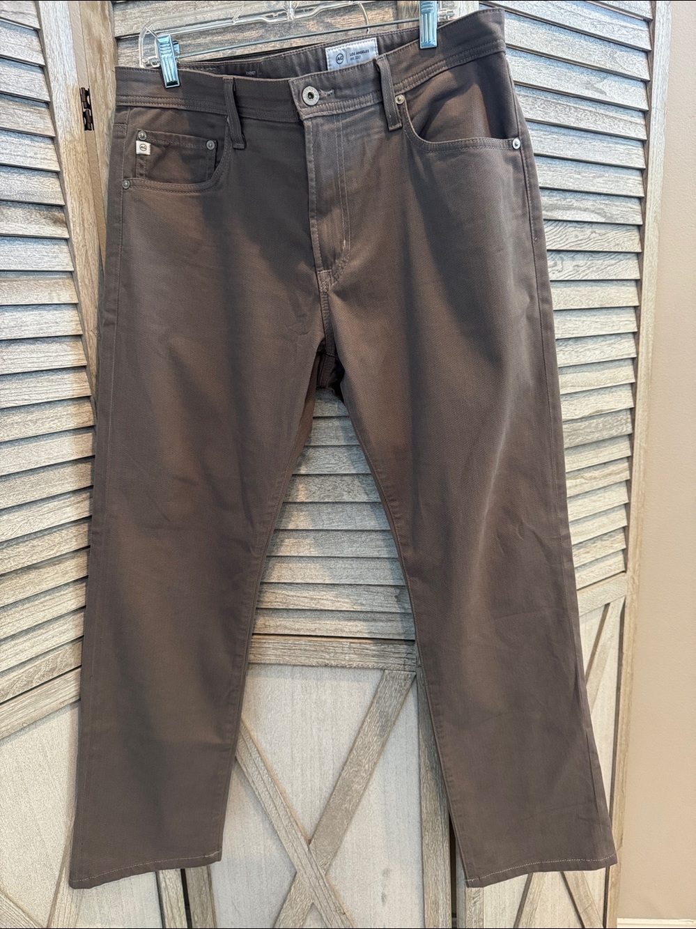 163. AG Men’s Averett Slim Straight Leg Pants size 35 color gray pre owned
